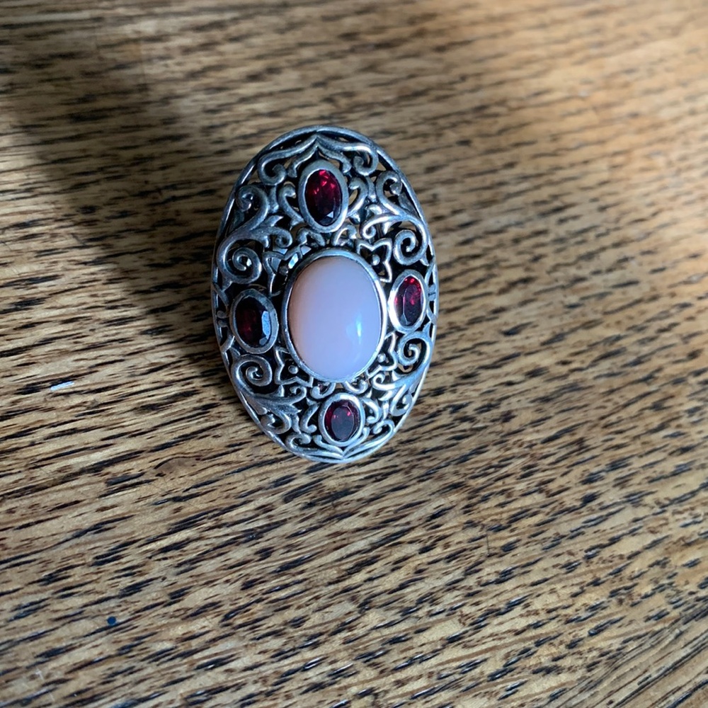 Vintage-Style Oval Silver Ring with Pink Opal Center and Red Accent Stones